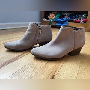 Blondo Suede Booties - 9